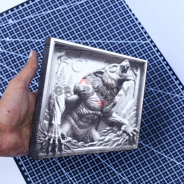 Werewolf Howling 3D illusion