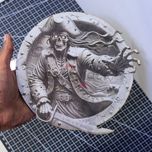 Ghostly Pirate 3D illusion